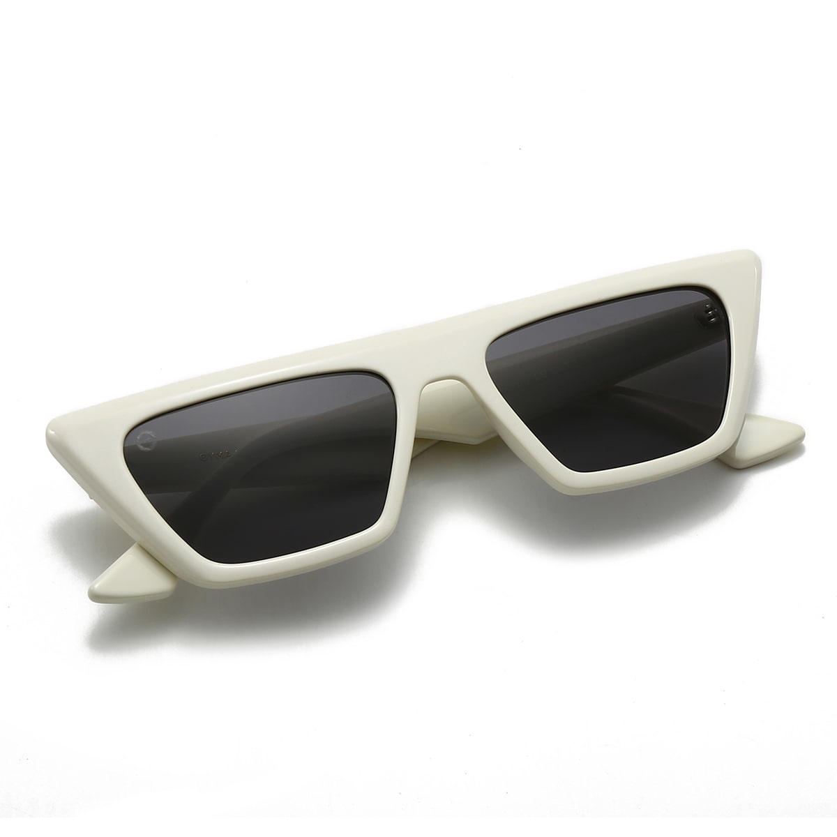 OYMA 09 / C04 - White Smoke