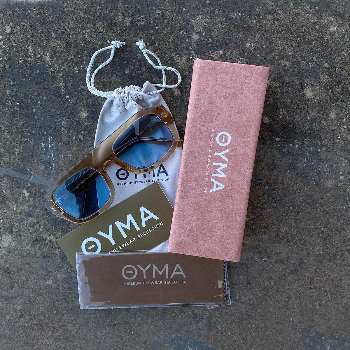 OYMA 01 / C03 - Light Brown Blue