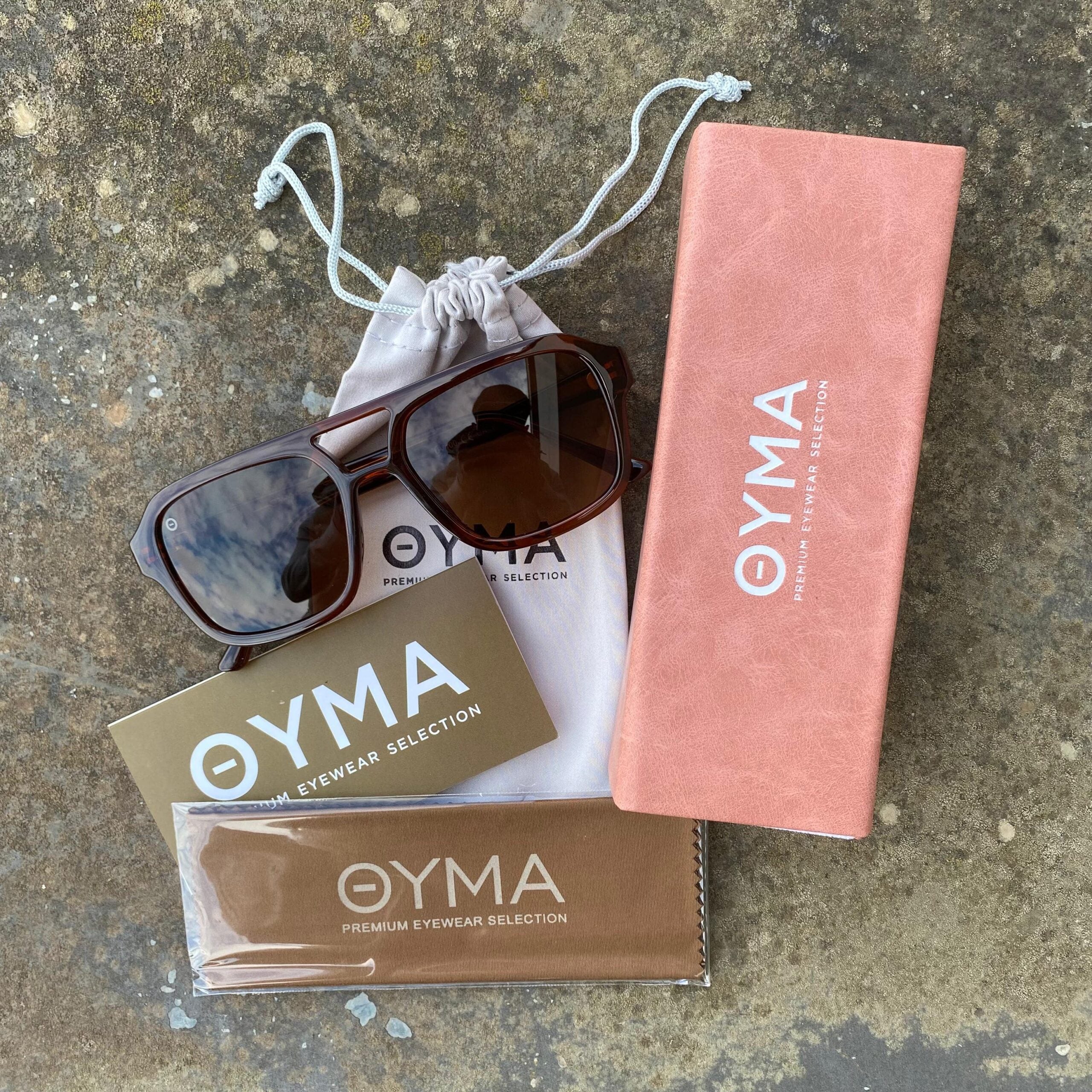 OYMA 02 / C02 - Total Brown