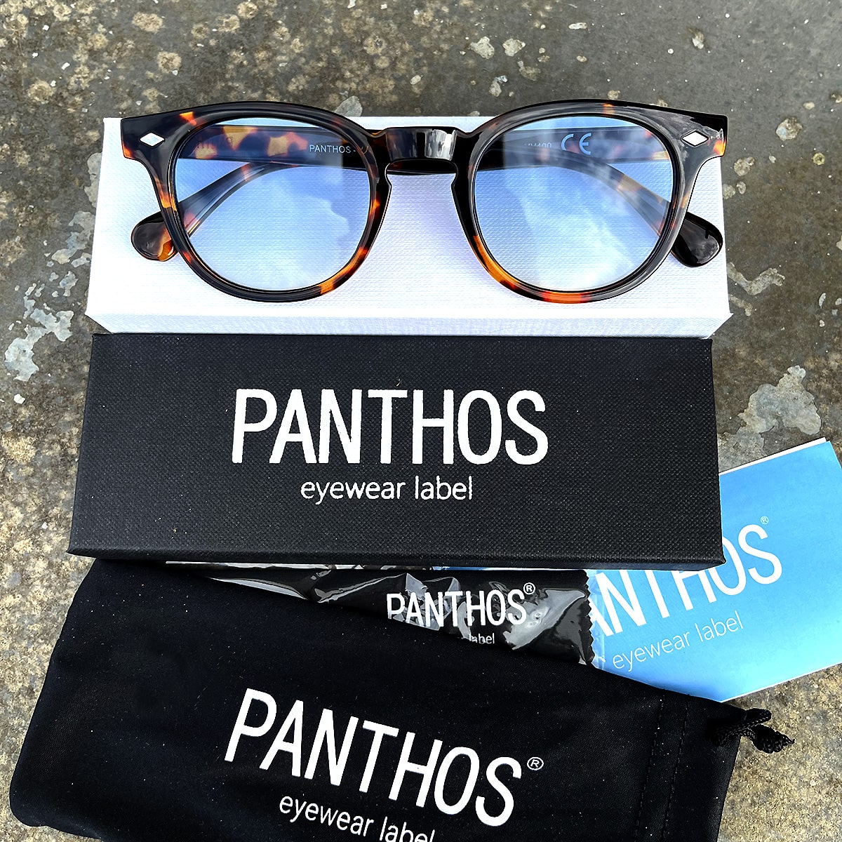 Business / Tortoise Blue Smoke