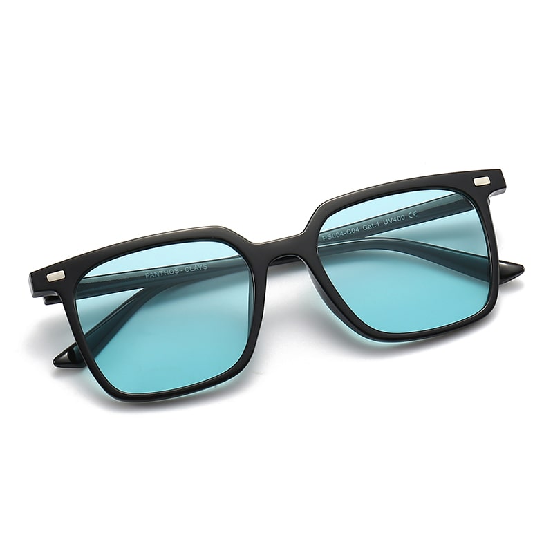 Clays / Black Light Green