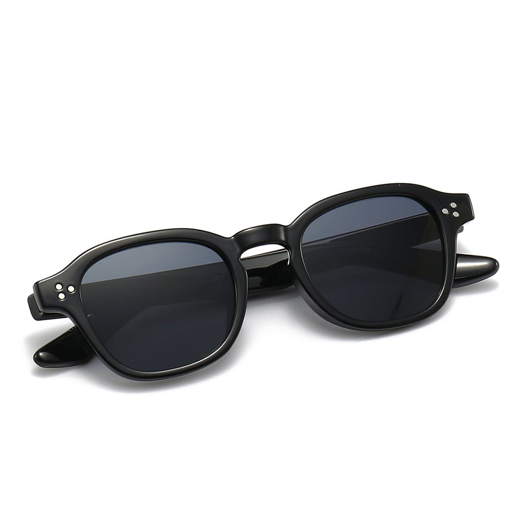 Garde / Total Black