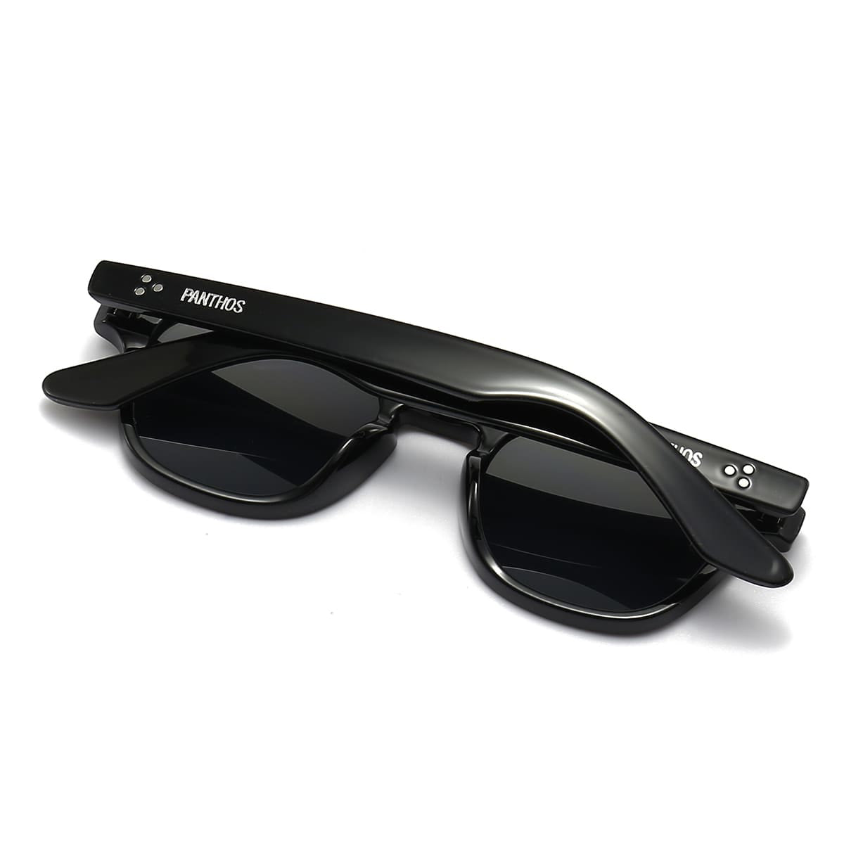 Garde / Total Black