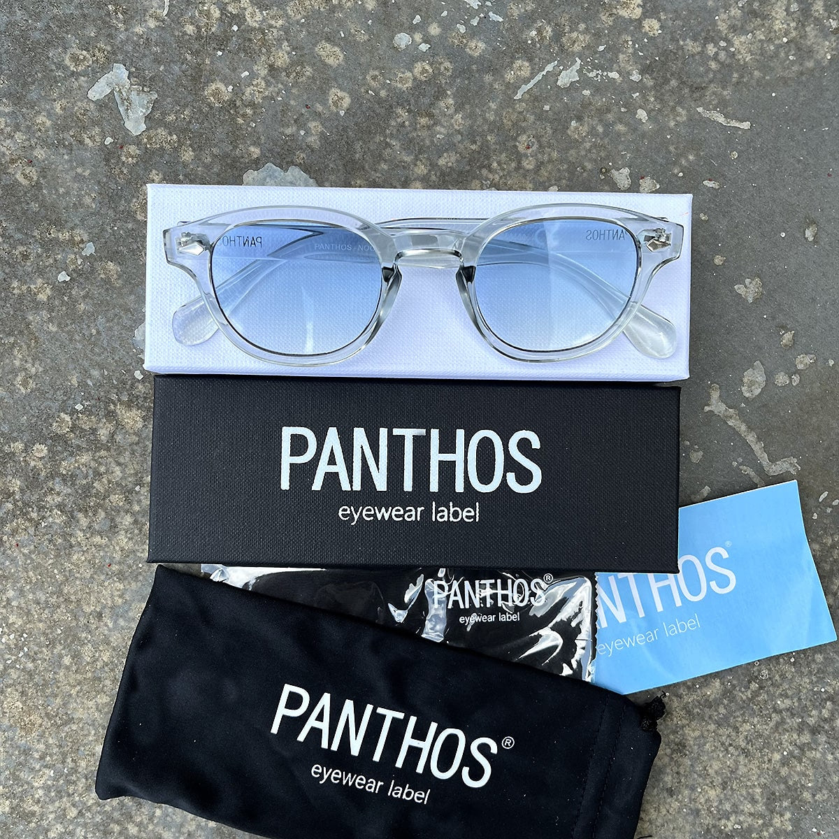 Noon / Transparent Blue Smoke