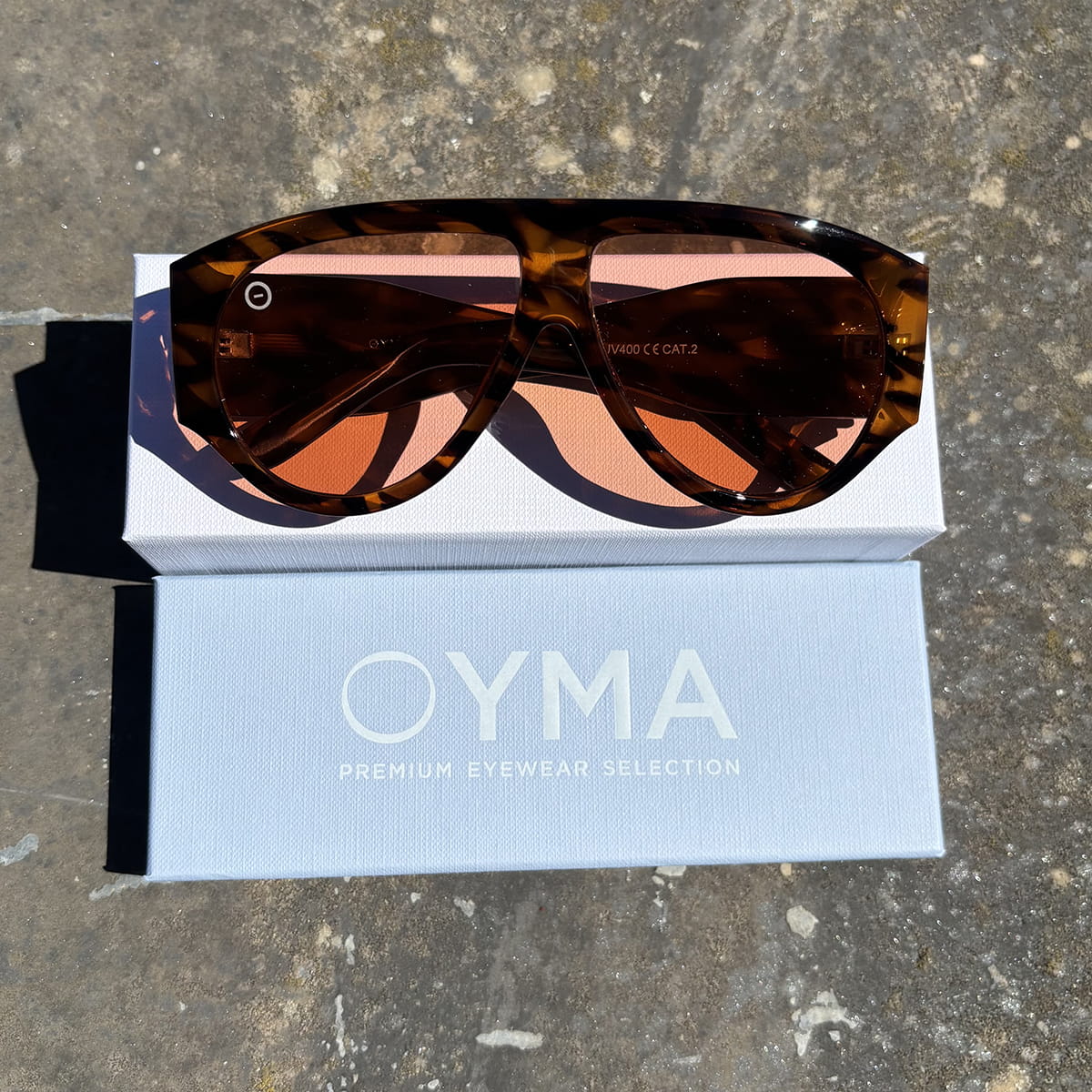 OYMA 11 / C06 - Tortoise Orange