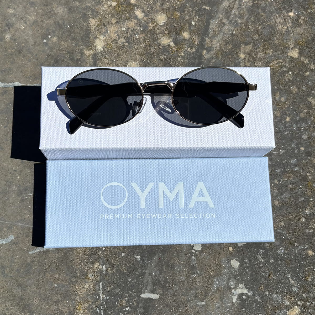 OYMA 14 / C02 - Gold Black
