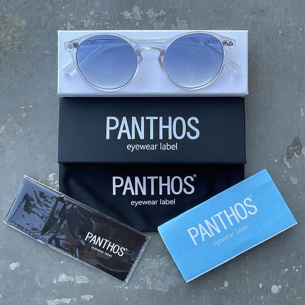 Sanchez / Transparent Blue Smoke