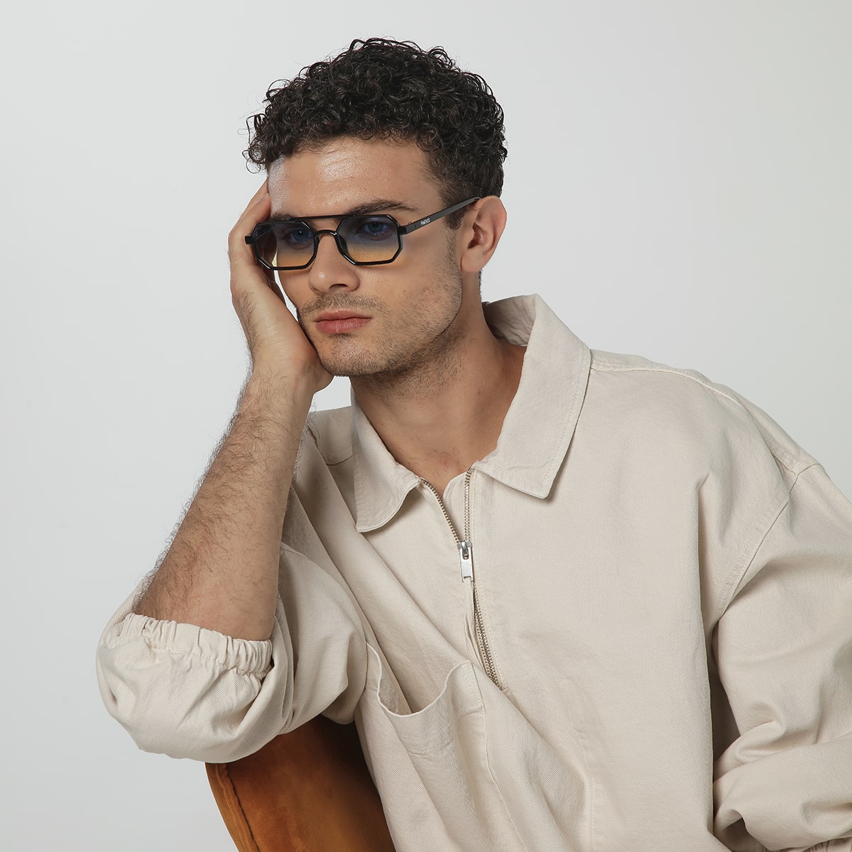 Shaped / Black Blue Yellow Smoked