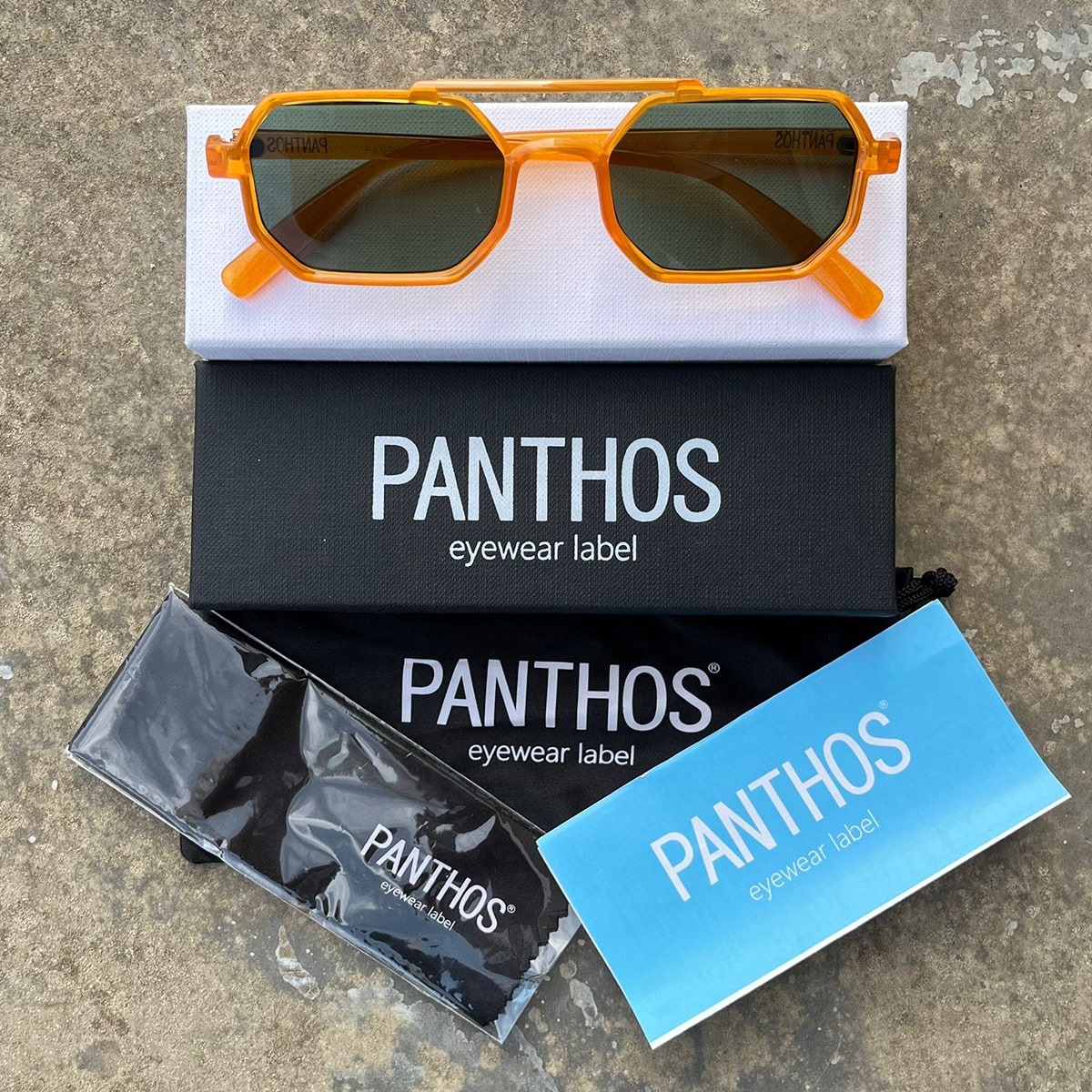 Shaped / Honey Dark Green